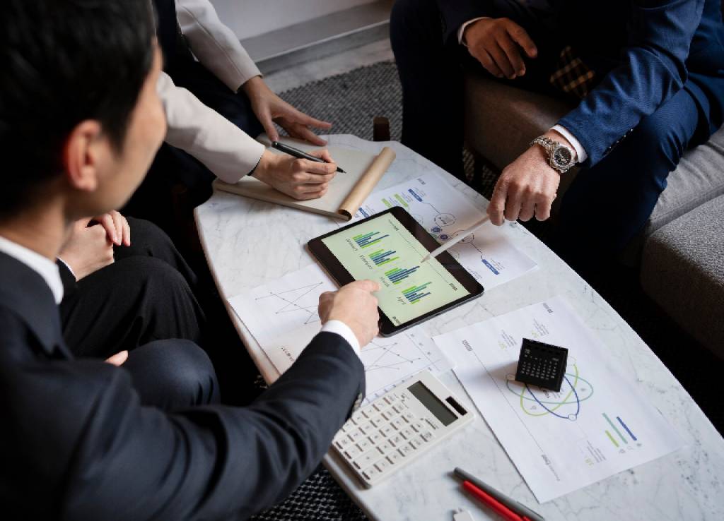 investment-consultant